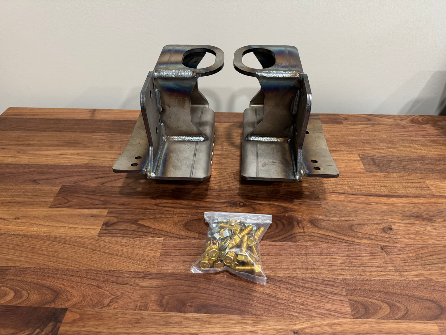 DIY4X B52 Hanger Set