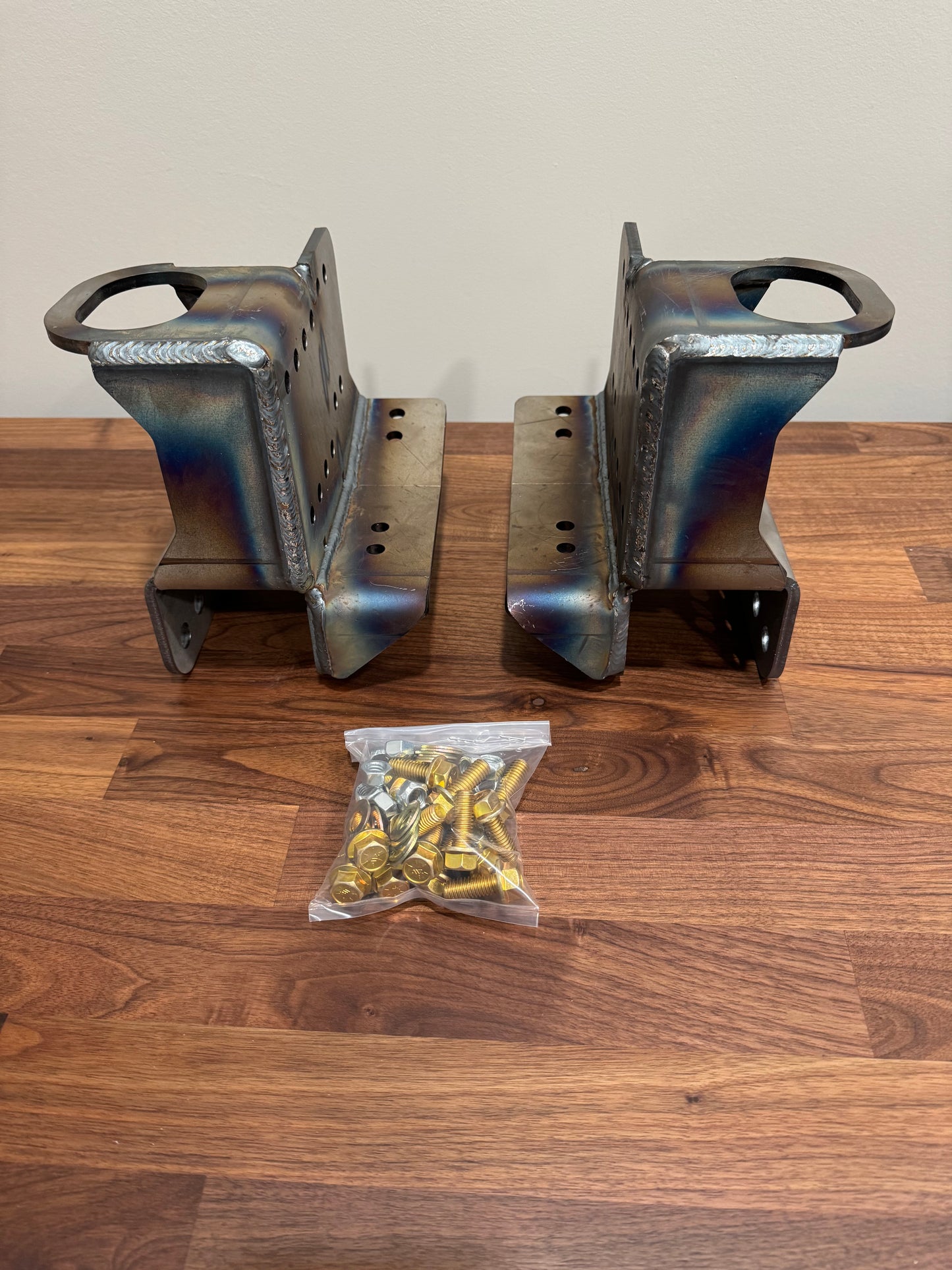 DIY4X B52 Hanger Set